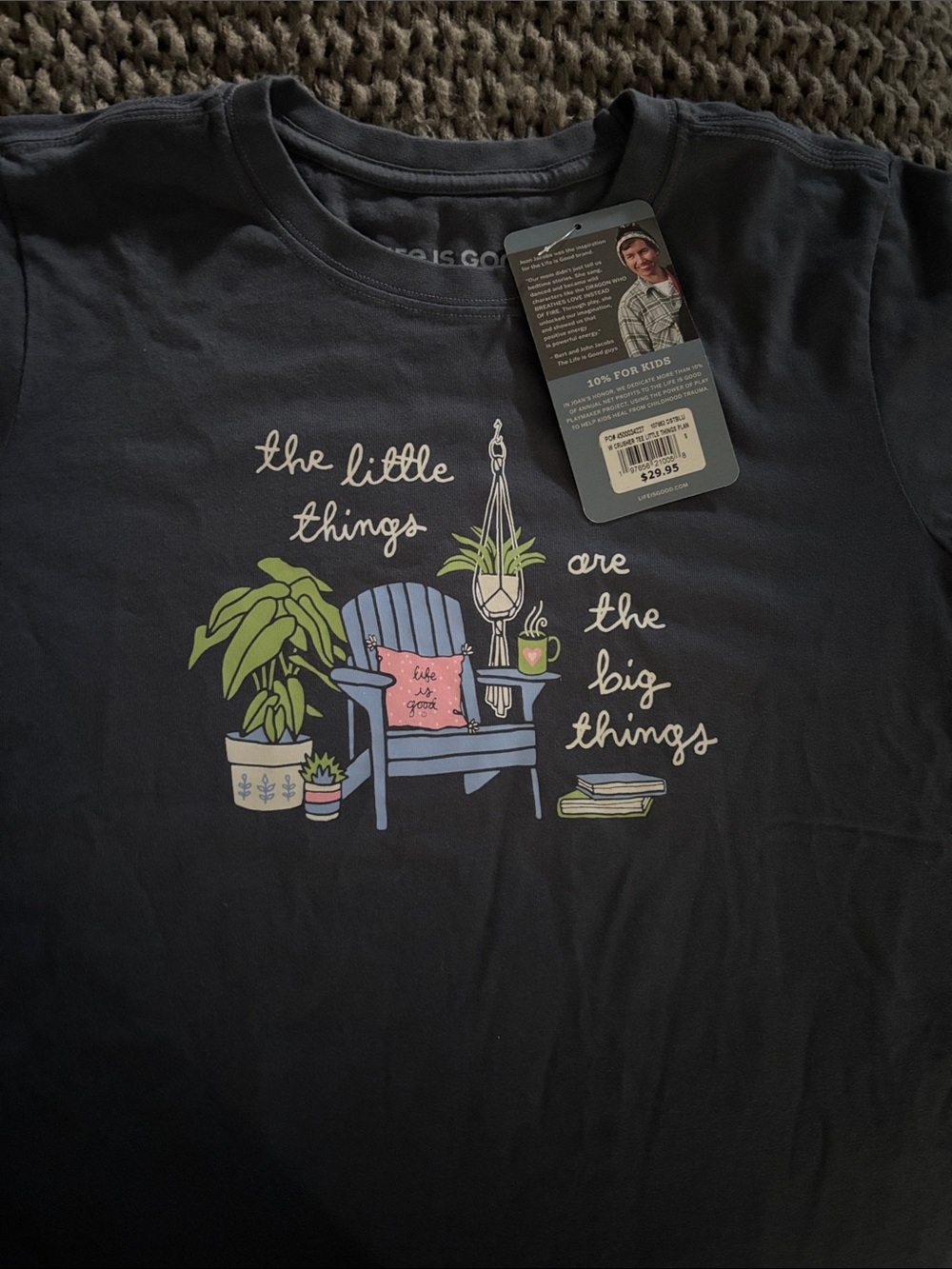 Life Is Good Navy women’s Short-Sleeve Tee with Chair & Plant Graphic